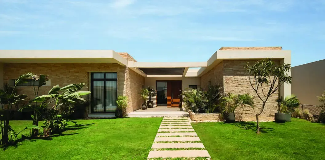 Exterior 4
