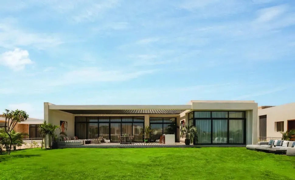 Exterior 5